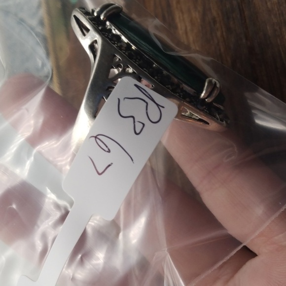 Victorian oval emerald green vanity ring size 10 R367 - Picture 5 of 5